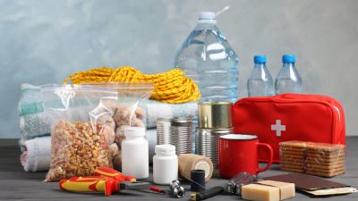 Kit de emergência completo para casa com itens essenciais - Casa em Dia Maia